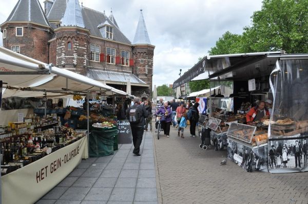 Biological market Amsterdam