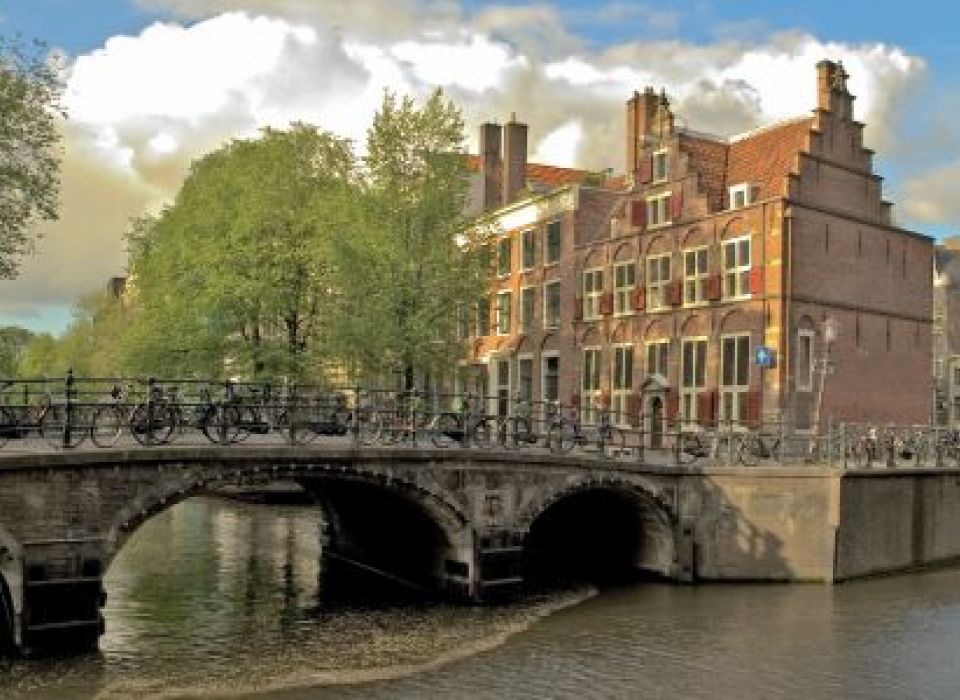 House on the three canals